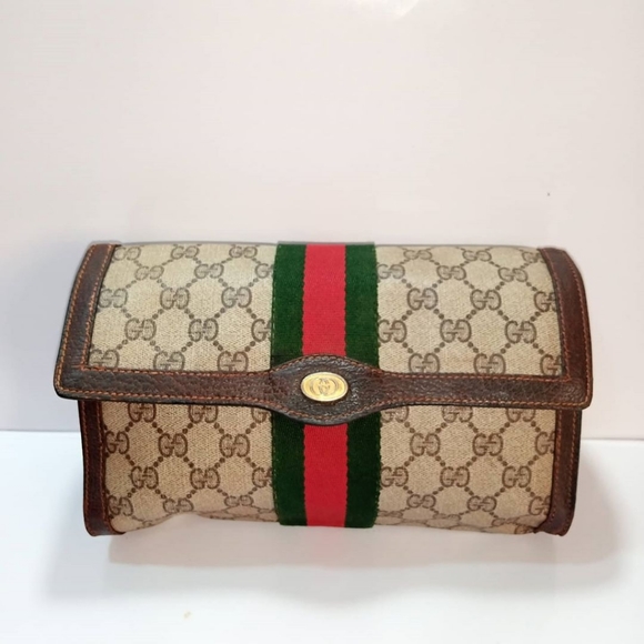 gucci vintage pouch